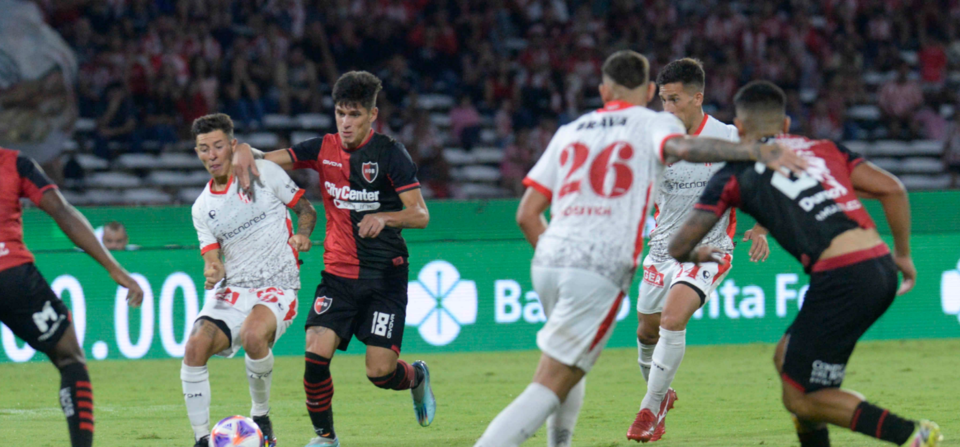 Newells: Brian Aguirre cumple, otros juveniles no crecen