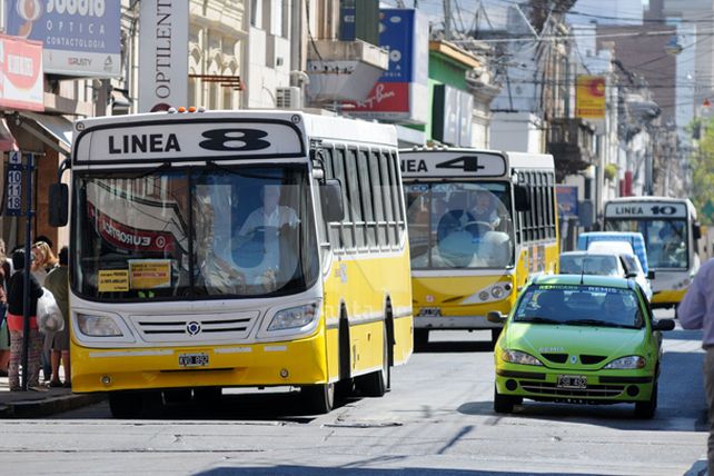 Transporte público: presentan la primera línea metropolitana