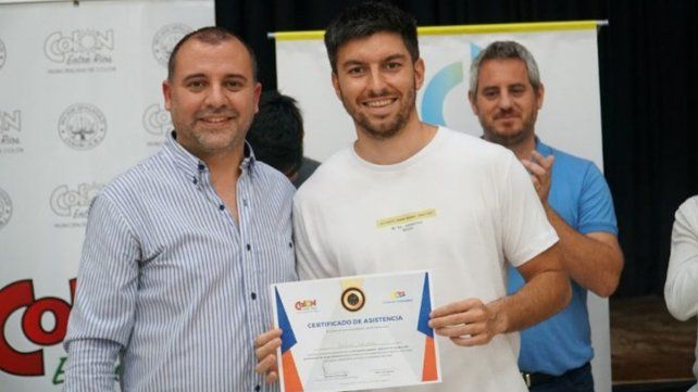 Fundación Flecha Bus: finalizó la primera formación para jóvenes conductores sin experiencia en larga distancia