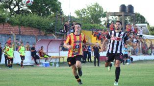 Tras haber goleado 5 a 0 como local, Neuquén está con un pie y medio en los cuartos de final de la Copa Túnel Subfluvial.