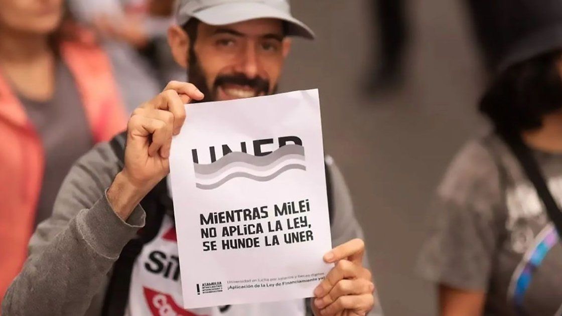 Docentes universitarios de UNER en el FSU darán clases públicas para exigir al Gobierno nacional el cumplimiento de la Ley de Financiamiento Universitario.&nbsp;