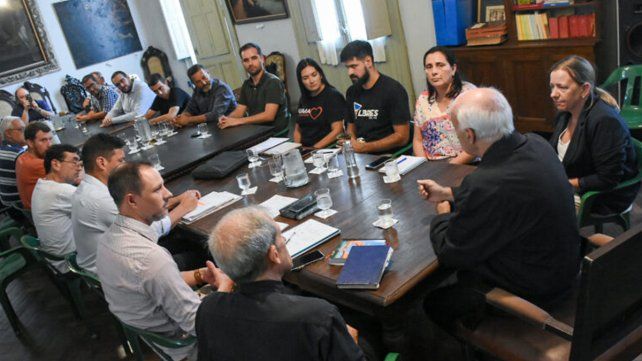 Mesa contra el Hambre: el arzobispo y una ministra, a favor de la emergencia alimentaria