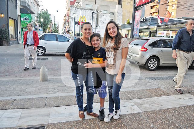 Madre e hijos. De compras