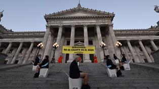 Ley de Glaciares: detienen a ambientalistas que saltaron las rejas del Congreso