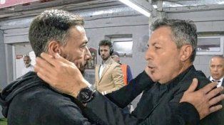 Qué ocurrió entre el DT de Unión y Kudelka en vestuarios