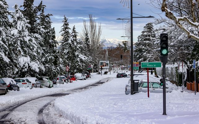 Madrid se paraliza tras la histórica nevada