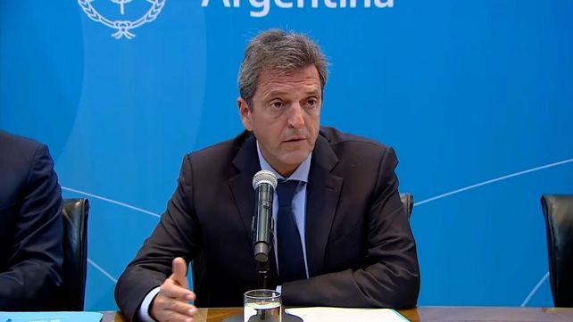 El ministro de Economía aclaró que la intervención “no afecta la propiedad de los accionistas”.