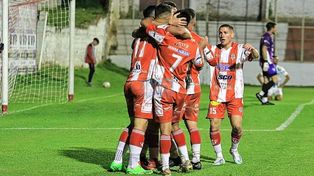 Atlético Paraná buscará la permanencia en Concepción.