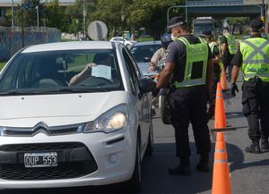 Santa Fe refuerza los controles en rutas que limitan con Buenos Aires