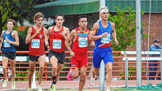 Charly Johnson será uno de los santafesinos presentes en el 105° Nacional de mayores que se llevará a cabo en Concepción del Uruguay. Charly Johnson será uno de los santafesinos presentes en el 105° Nacional de mayores que se llevará a cabo en Concepción del Uruguay.