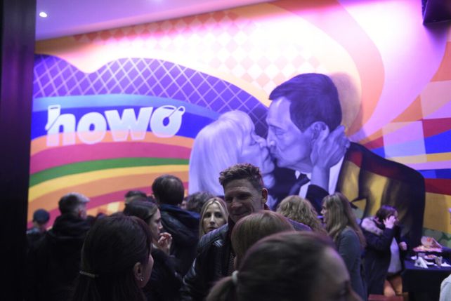 La empresa realizó un evento para celebrar el lanzamiento de Howo, junto a sus inversores.
