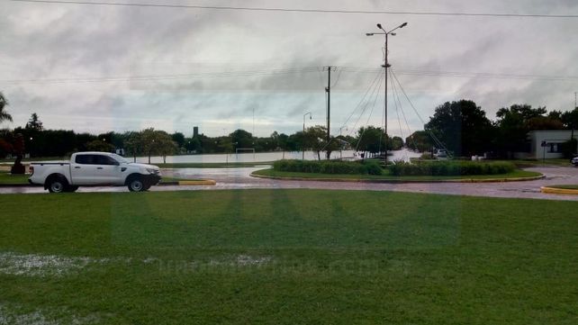VIDEO: En Larroque cayeron 105 milímetros en una hora y el 70% del pueblo está inundado