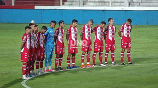Emotivo homenaje de Unión a Dante Fernández