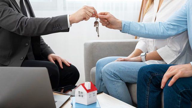 Piden que la Legislatura repudie los cambios en el régimen de corredores inmobiliarios