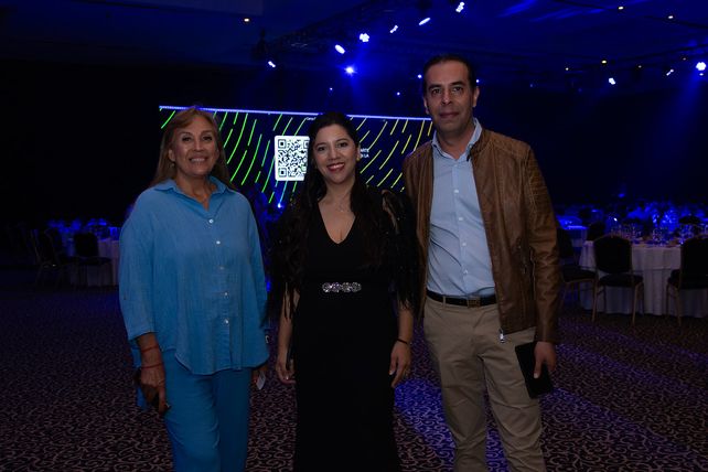 Rosa Palma,  Judith Núñez y Diego Ortiz