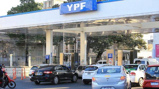 Aumenta la nafta: YPF anunció una suba a partir del viernes