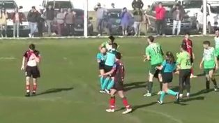 El jugador Cristian Tirone, de 34 años, agredió desde atrás a la jueza Dalma Cortaldi.