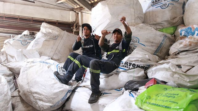 La cooperativa Recicladores del Paraná mejora la dura vida de los cartoneros