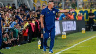 Central tiene equipo confirmado para el clásico: Almirón mete dos cambios