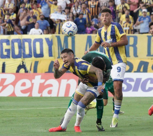 Gastón Ávila tuvo un reestreno en Central de la mejor manera. Fue el destacado en el equipo de Almirón.