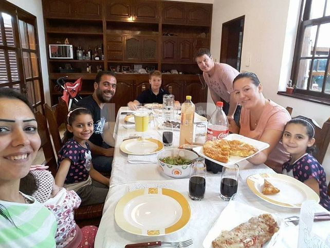 Llegó una familia de refugiados sirios a la casa de un santafesino