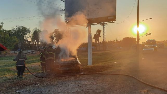 Bomberos Zapadores de San Lorenzo trabajaron en el lugar del siniestro.&nbsp;