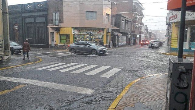 Alerta naranja en Entre Ríos: prevén hasta 120 milímetros de lluvia.