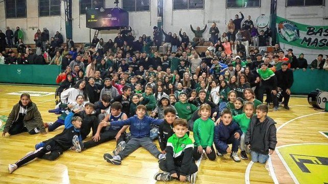 Social Alejandro Korn se planta en el camino de Gimnasia por los playoffs de la Liga Federal de Básquet.