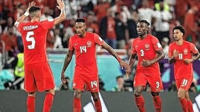 Un gol en contra, el número 100 en el Mundial de Qatar 2022