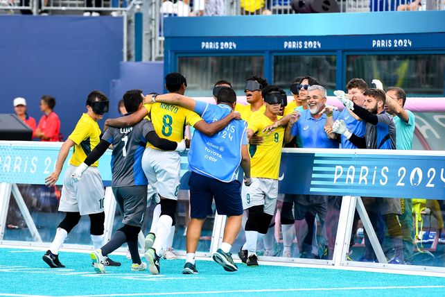 Un día histórico. Por primera vez en la historia de los Juegos Paralímpicos, Los Murciélagos derrotaron a Brasil por penales. Argentina jugará la final ante Francia por el oro.