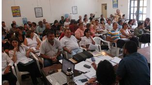 Los docentes deciden hoy si aceptan la oferta salarial o siguen los paros