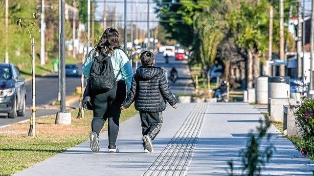 Paraná: el municipio intimó a 190 propietarios por veredas en mal estado y el 70% cumplió.