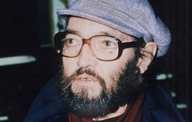 Cortazar cumple cien años y Twitter lo recuerda con sus mejores citas.