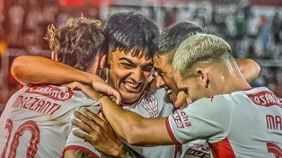 Huracán venció a Tigre e hilvanó su primera victoria del año