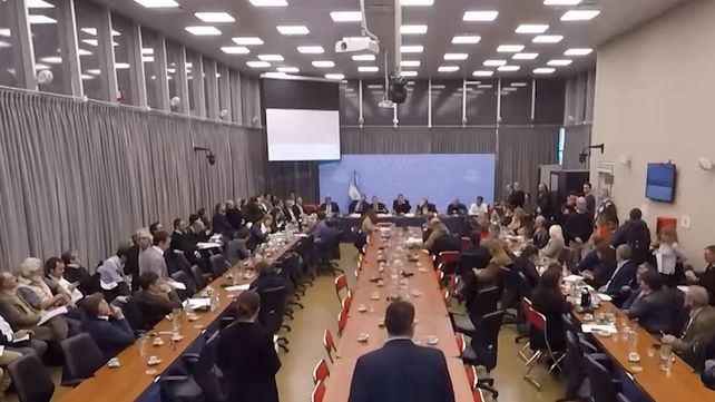 El titular de YPF
