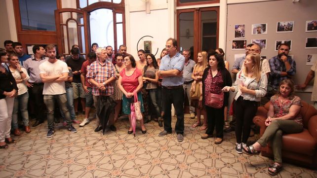 Los trabajadores en la asamblea que se realizó hoy en LT14. Foto&nbsp;UNO&nbsp;Juan Ignacio Pereira.&nbsp;