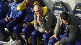 Matías Lequi hace dos cambios, uno obligado y el otro táctico. Mantiene la base del clásico.