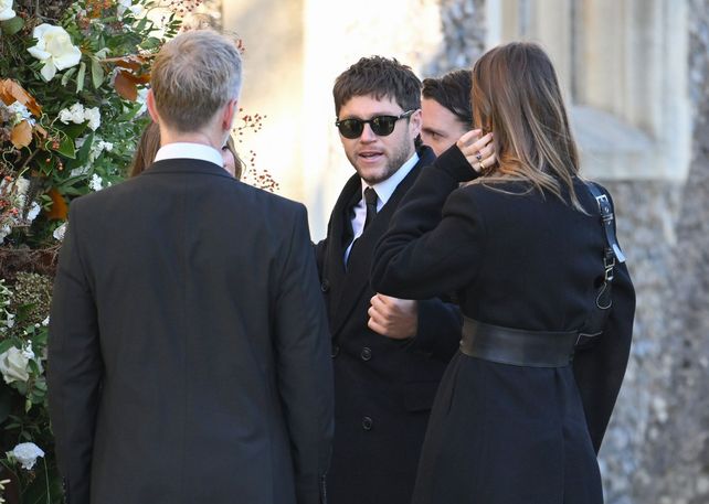 El cantante británico Niall Horan también asistió al funeral