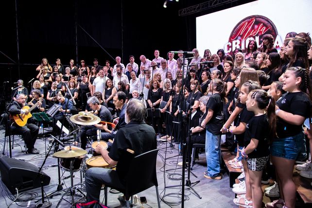 La Misa Criolla volvió a emocionar en Timbúes con una convocatoria histórica