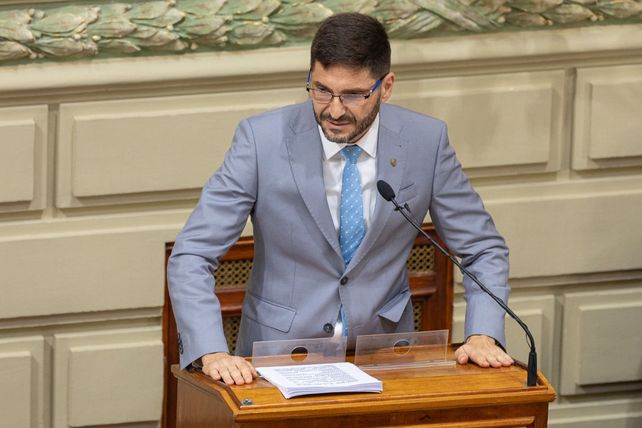 Mensaje de Pullaro en la Legislatura: apuntó al déficit, la seguridad y la producción