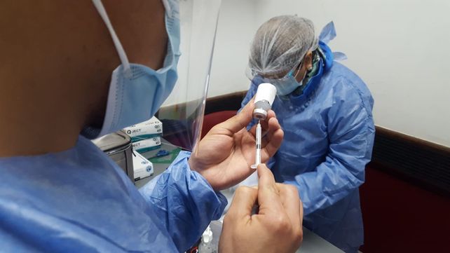 Santa Fe: una obra social se agrega como nuevo vacunatorio para personal de la EPE, Aguas y Seguridad