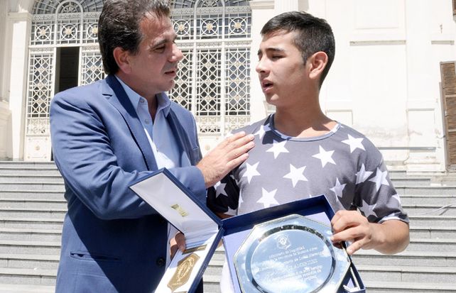 Ritondo distinguió a Juan Cruz por su “valor”