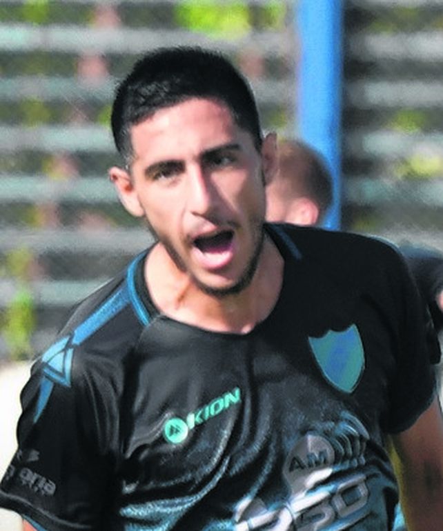 Negreti. Anotó&nbsp; en el triunfo ante Muñiz.