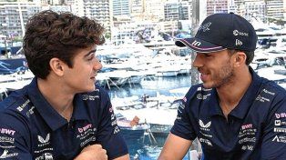 Franco Colapinto y Pierre Gasly en la previa a las jornada uno en las calles del Principado.