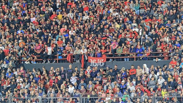 El hincha acompañará al equipo en todas las categorías