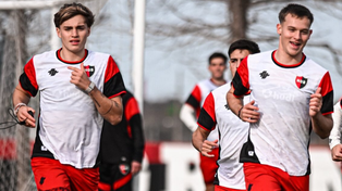 El doble cinco de Newells para un partido clave: lucha, juego y sentido de pertenencia
