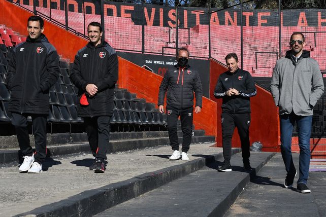 Hern&aacute;ndez (DT reserva)