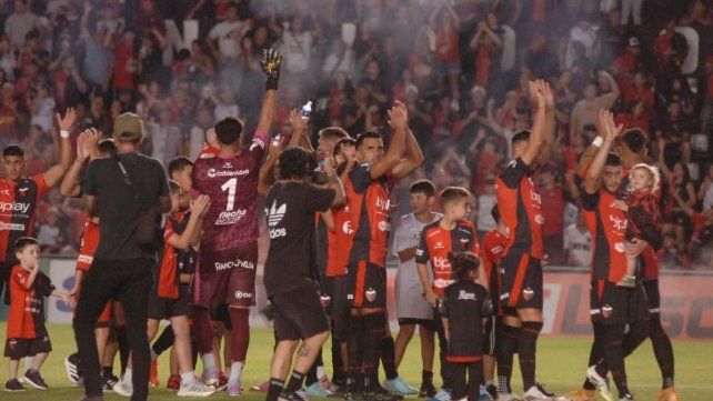 El minuto a minuto de Colón ante Racing de Córdoba en el Brigadier López