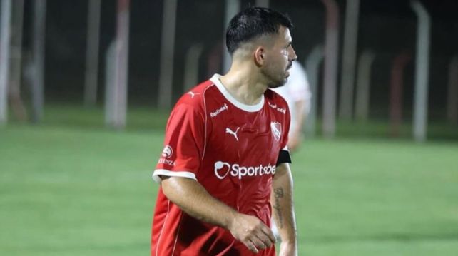 El Kun Agüero estaba jugando para Independiente en un encuentro frente a River