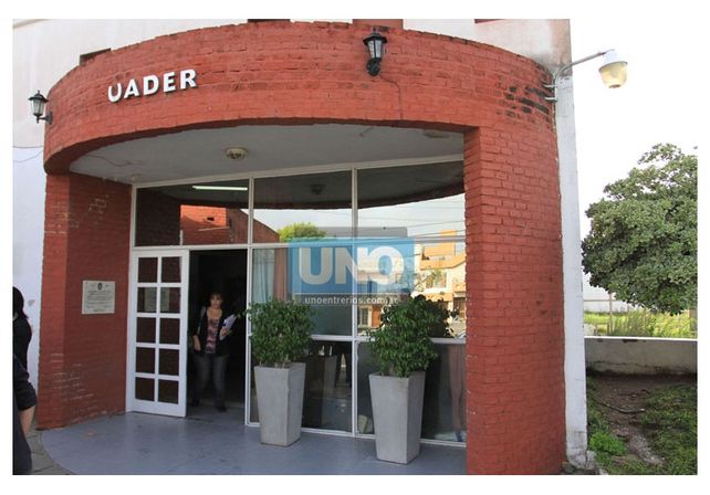 Uader: denuncian que la provincia no pagó becas en todo el año y exigen respuestas